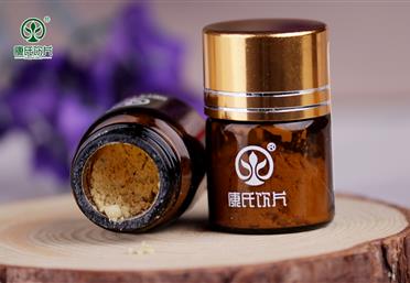 發(fā)現(xiàn)野生人參就要綁個(gè)紅繩，否則就會(huì)跑掉 - 中藥粉代工