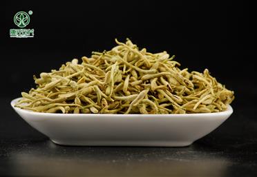 采摘金銀花，并不是采摘下來而已 - 中藥飲片代工