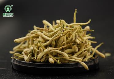 采摘金銀花，并不是采摘下來而已 - 滋補養(yǎng)生產(chǎn)品