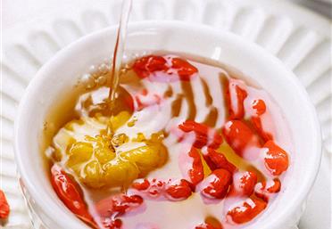 西洋參枸杞茶：將健康濃縮在碗里的營養茶 - 滋補養生產品